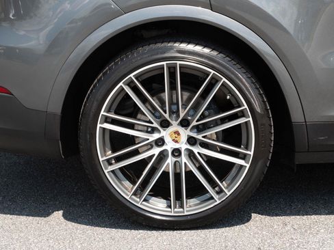 Used 2020 Porsche Cayenne S AWD/4WD image 38