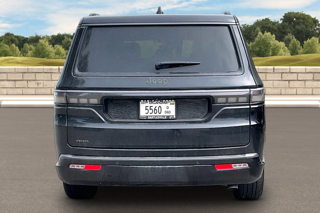 Used 2026 Jeep Grand Wagoneer L Limited w/ 8-Passenger Seating Package AWD/4WD image 4