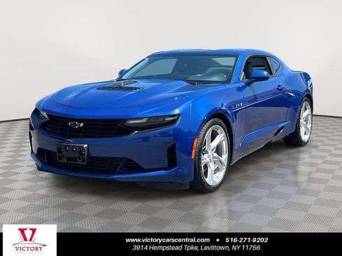Used 2023 Chevrolet Camaro LT RWD image 1