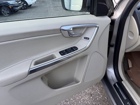 Used 2014 Volvo XC60 T6 image 18