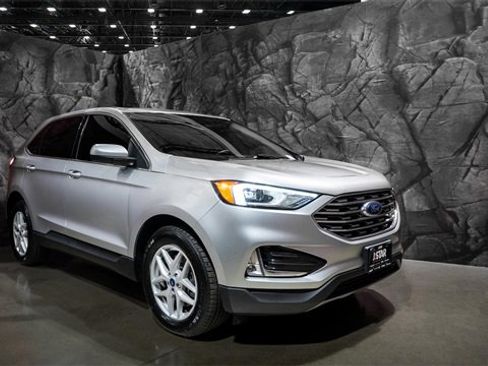 Used 2021 Ford Edge SEL image 25