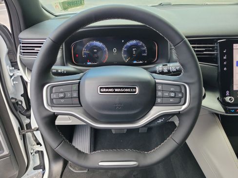 New 2026 Jeep Grand Wagoneer 4WD image 19
