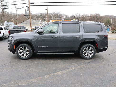 Used 2022 Jeep Wagoneer Series I w/ Premium Group I image 4