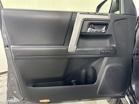 Used 2022 Toyota 4Runner Limited image 13