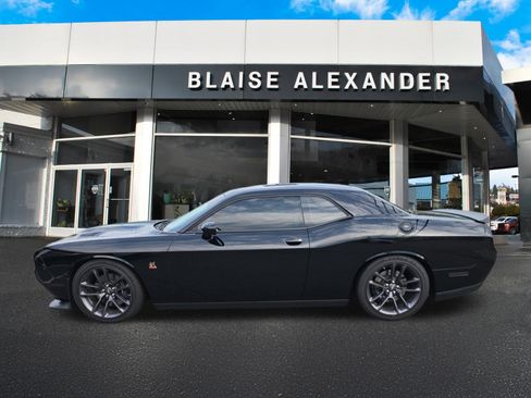 Used 2022 Dodge Challenger R/T Scat Pack RWD image 8