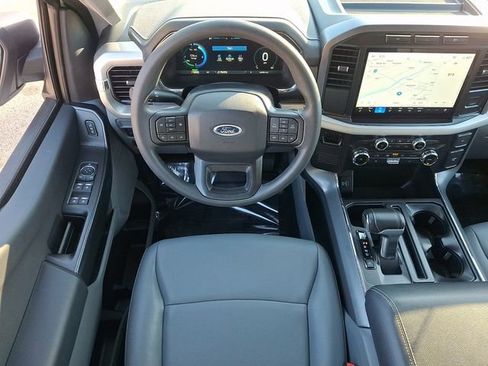 Used 2022 Ford F150 Lightning Pro image 13