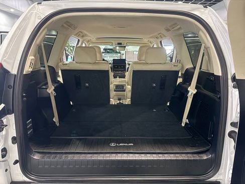 Used 2022 Lexus GX 460 Premium image 16