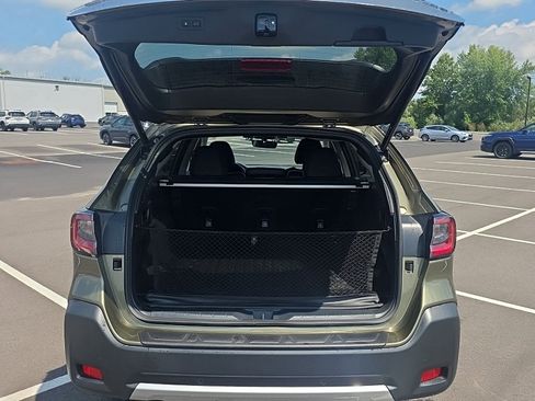 Certified 2025 Subaru Outback Limited AWD/4WD image 7