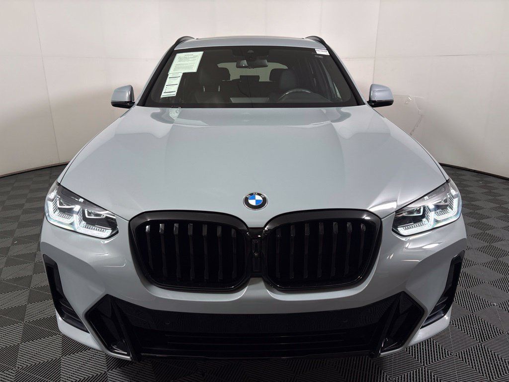 Certified 2024 BMW X3 xDrive30i w/ M Sport Package AWD/4WD image 3
