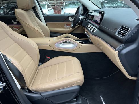 Certified 2024 Mercedes-Benz GLS 450 4MATIC image 63