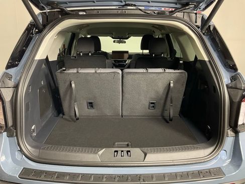 New 2026 Ford Explorer Active RWD image 11