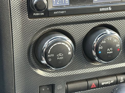 Used 2013 Dodge Challenger R/T image 26