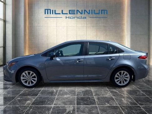 Used 2024 Toyota Corolla LE w/ LE Premium Package FWD image 2