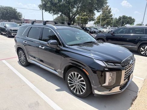 Used 2023 Hyundai Palisade Calligraphy AWD/4WD image 2