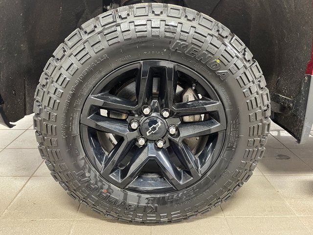 Used 2021 Chevrolet Silverado 1500 LT Trail Boss w/ Bed Protection Package AWD/4WD image 7