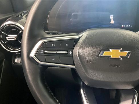 Used 2025 Chevrolet Equinox LT image 22