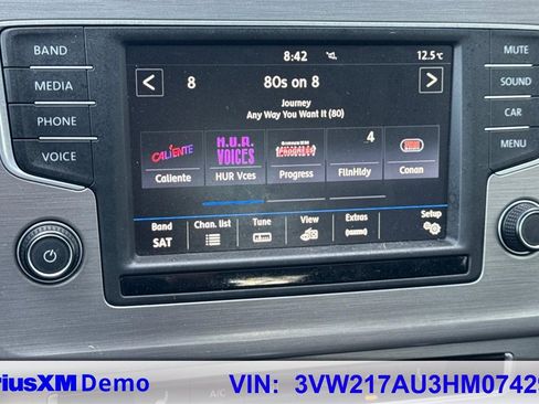 Used 2017 Volkswagen Golf Wolfsburg Edition image 35