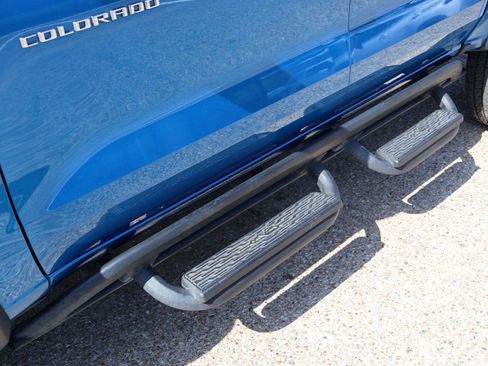 Used 2023 Chevrolet Colorado ZR2 w/ ZR2 Convenience Package III AWD/4WD image 12