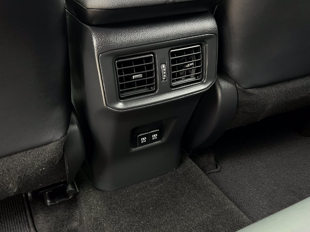 Used 2019 Toyota RAV4 XSE w/ Carpet Mat Package AWD/4WD image 18