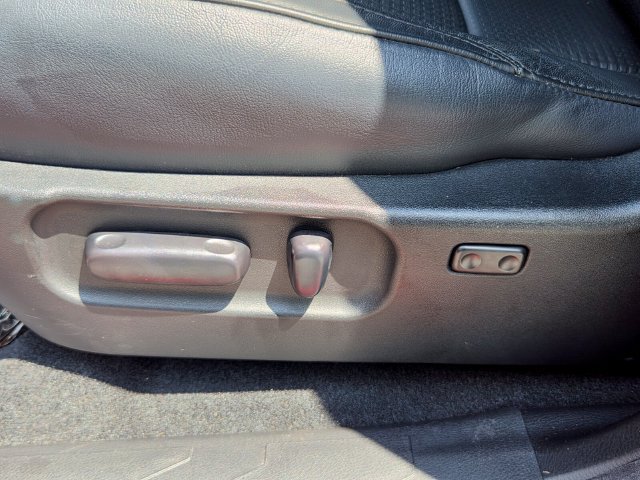 Used 2022 Toyota Tacoma Limited AWD/4WD image 11