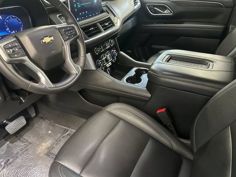 Used 2024 Chevrolet Suburban LT AWD/4WD image 10