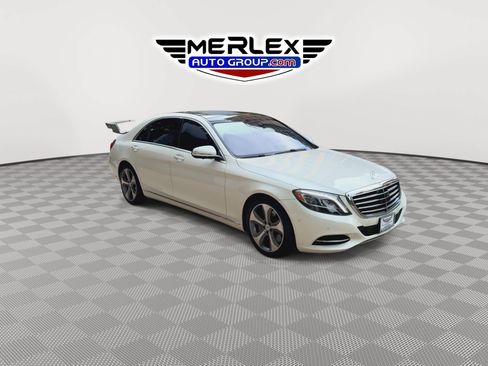 Used 2016 Mercedes-Benz S 550 4MATIC Sedan image 2