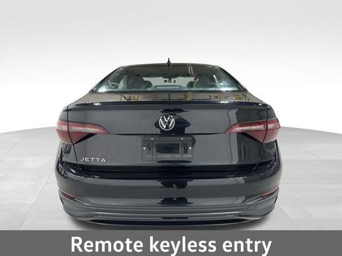 Certified 2023 Volkswagen Jetta Sport image 8
