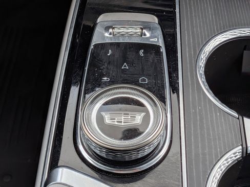 Certified 2024 Cadillac Lyriq Luxury AWD/4WD image 20