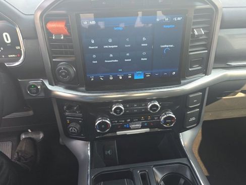 Used 2023 Ford F150 Lariat w/ Trailer Tow Package image 25