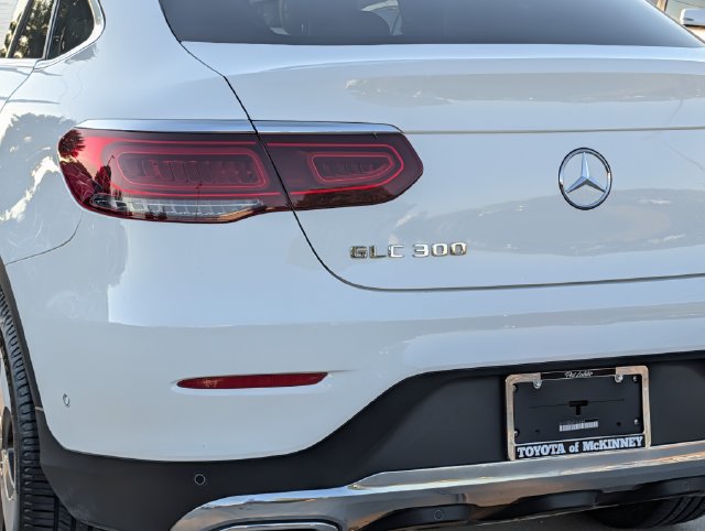 Used 2023 Mercedes-Benz GLC 300 4MATIC Coupe image 7