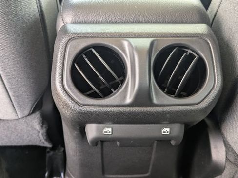 Used 2024 Jeep Wrangler Unlimited w/ Convenience Group AWD/4WD image 13