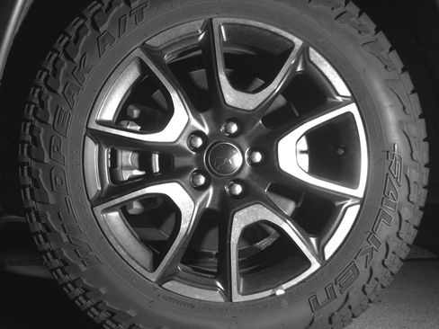 Used 2025 Jeep Compass Trailhawk w/ Trailer Tow Group AWD/4WD image 12