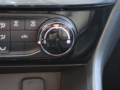 Used 2024 Buick Encore GX Sport Touring image 28