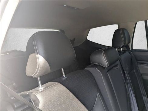 Used 2023 Volkswagen Atlas SE FWD image 17
