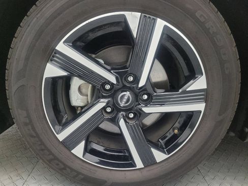 Used 2024 Nissan Sentra SV w/ All-Weather Package FWD image 31