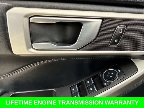 Used 2023 Ford Explorer XLT RWD image 21