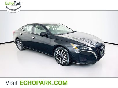 Used 2023 Nissan Altima 2.5 SV