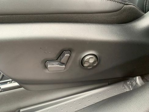 New 2026 Chrysler Pacifica Select FWD image 14