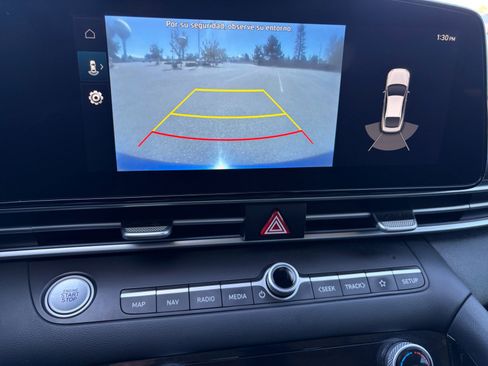 Used 2023 Hyundai Elantra Limited FWD image 25