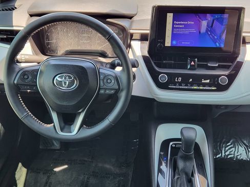 Used 2025 Toyota Corolla SE FWD image 25