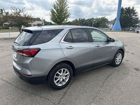 Used 2024 Chevrolet Equinox LT w/ LPO, Floor Liner Package FWD image 50