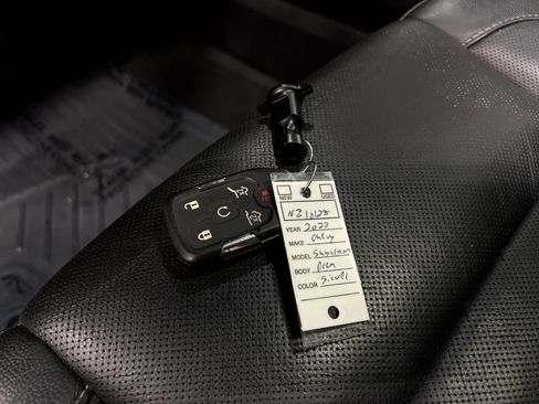 Used 2020 Chevrolet Suburban Premier image 40