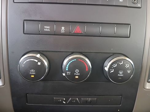 Used 2012 RAM 1500 Express RWD image 10