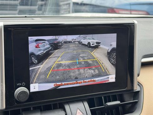 Used 2023 Toyota RAV4 XLE w/ Convenience Package image 17