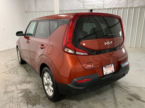 Used 2022 Kia Soul LX w/ Technology Package FWD image 21
