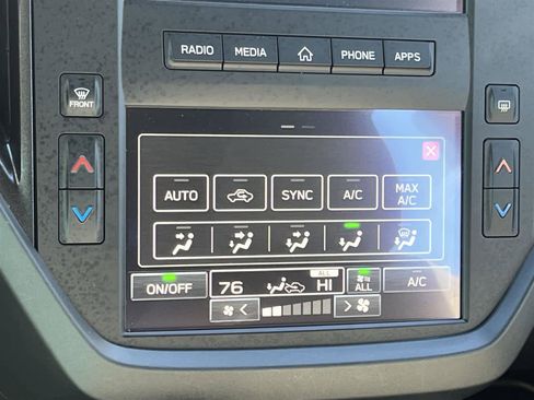 Used 2025 Subaru Forester AWD/4WD image 21