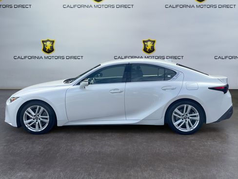 Used 2022 Lexus IS 300 image 2