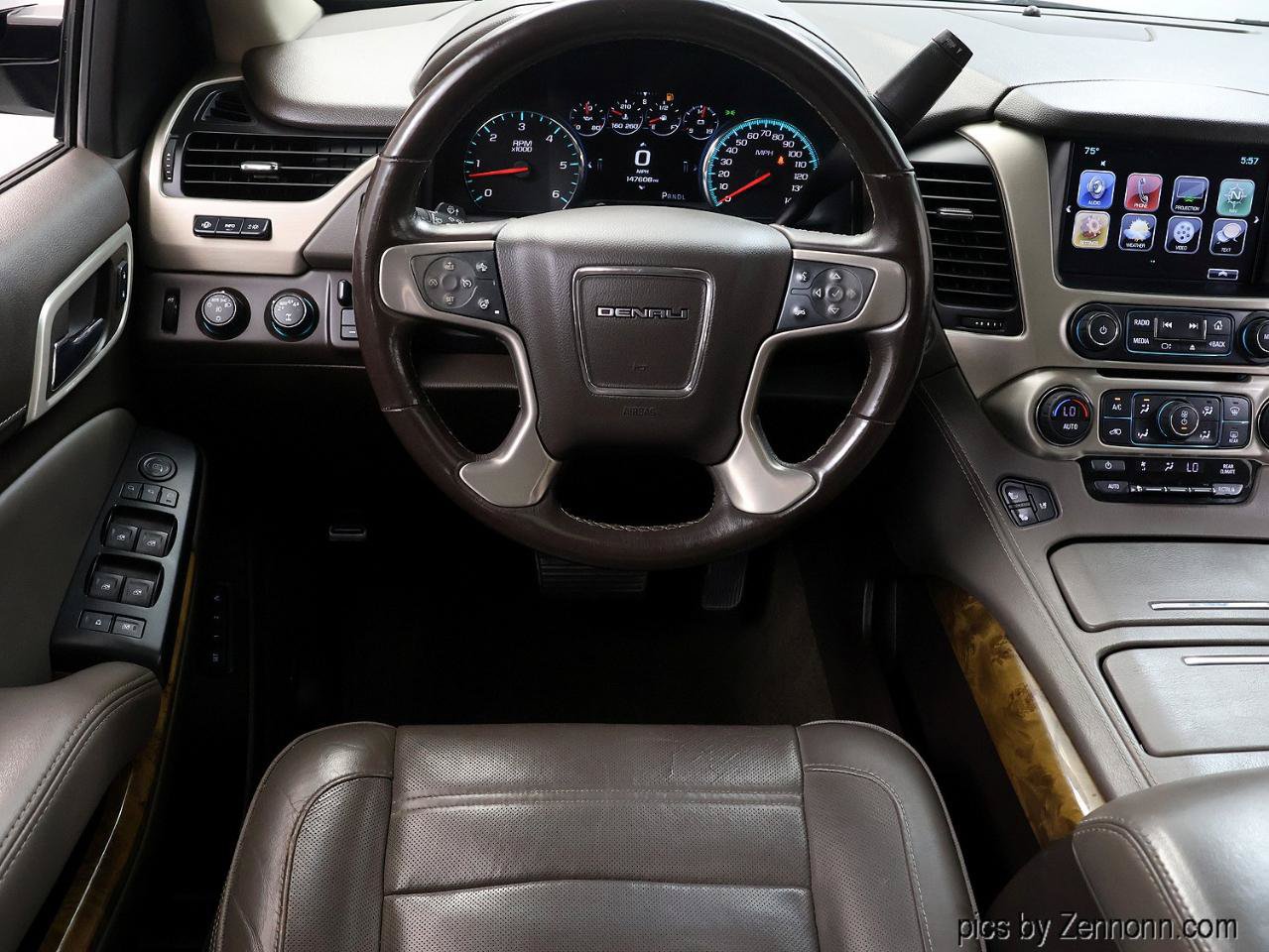 Used 2017 GMC Yukon XL Denali w/ Open Road Package AWD/4WD image 16