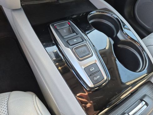 Used 2017 Honda Pilot Elite image 16