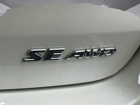 Used 2019 Toyota Highlander SE AWD/4WD image 12